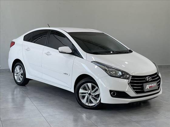 HYUNDAI HB20S 1.6 COMFORT PLUS 16V FLEX 4P AUTOMÁTICO
